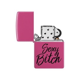 Zippo lighter i farven lyserød med tekst, Sexy Bitch set åben