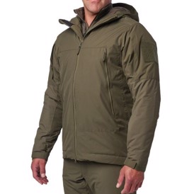 5.11 Tactical Bastion Jakke i farven Ranger Green set fra siden