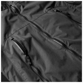 5.11 Tactical Bastion Jakke i farven Sort set med lynlåse på front