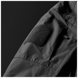 5.11 Tactical Bastion Jakke i farven Sort set med velcro til patch