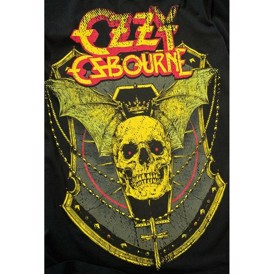 Ozzy Osbourne T-shirt med print af kranie med kongekrone, flagermusvinger og mange andre detaljer set tæt på