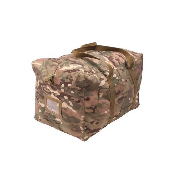 Militær sportstaske i Tactical Camo