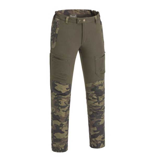 Friluftsbukser Fra Pinewood i modellen Finnvedev Hybrid i camouflage farver