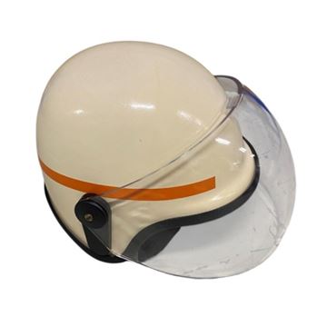 Brandhjelm med visir og nakkebeskyttelse, brugt