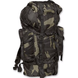 Brandit Kamprygsæk 65 liter i farven Dark Camo