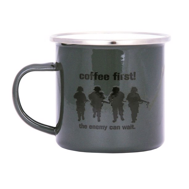 Coffee First motiv på emaljekrus på 300 ml i grøn