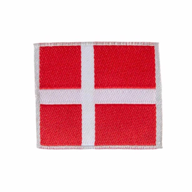 Militær mærke med dansk flag på 30 x 35 mm