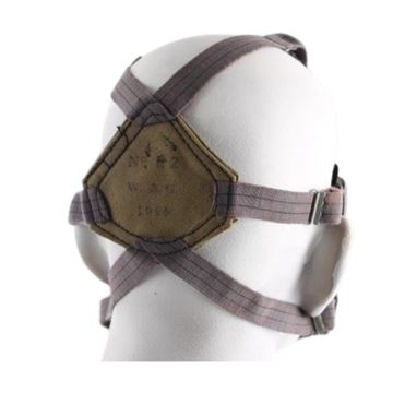 Engelsk/Dansk gasmaske uden filter set bagfra