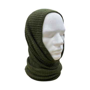 Halsrør Dansk Militær 100% Uld, Grøn Ubrugt set på model