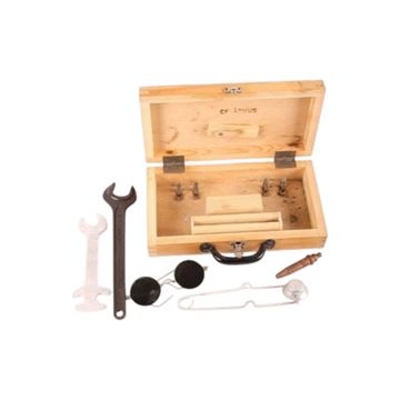 Træfinerkasse med svejserudstyr