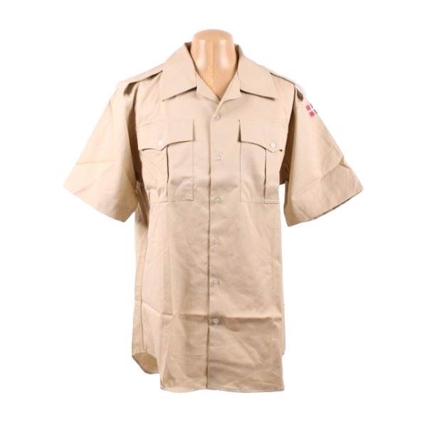 Khaki marineskjorte med kort ærme og flag, ubrugt