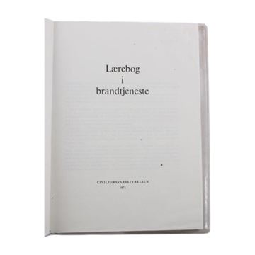 Bog, "Lærebog i brandtjeneste", CF, 1971, Ubrugt set med side 1