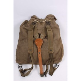 militærrygsæk fra tjekkisk militær i khaki canvas