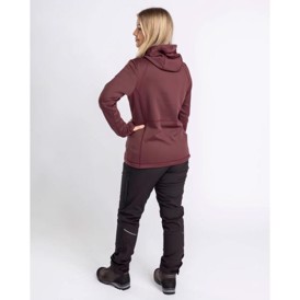 Pinewood Finnveden Hoodie, Dame, set i farven Earth Plum på person bagfra