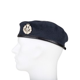 Mørkeblå baret med emblem fra RAF