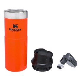 Stanley Trigger Action Travel Mug i farven Blaze Orange, set med delbart låg