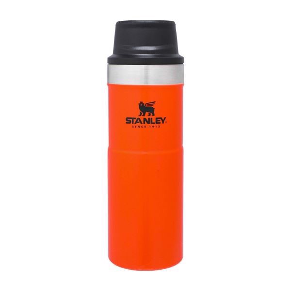 Stanley Trigger Action Travel Mug i farven Blaze Orange