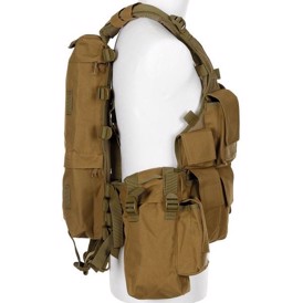 Tactical Kampvest set i farven Coyote Tan fra siden med pouches