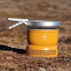 Trangia 25-1 UL Stormkøkken Jubilæumsmodel med Spritbrænder set i farven Cloudberry Miljø
