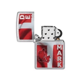 Zippo Lighter med det danske flag set åben